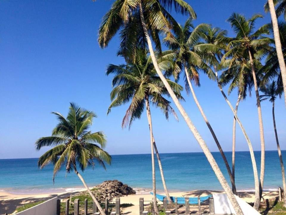 Rainbow Beach Resort อัมบาลังโกดา ภายนอก รูปภาพ